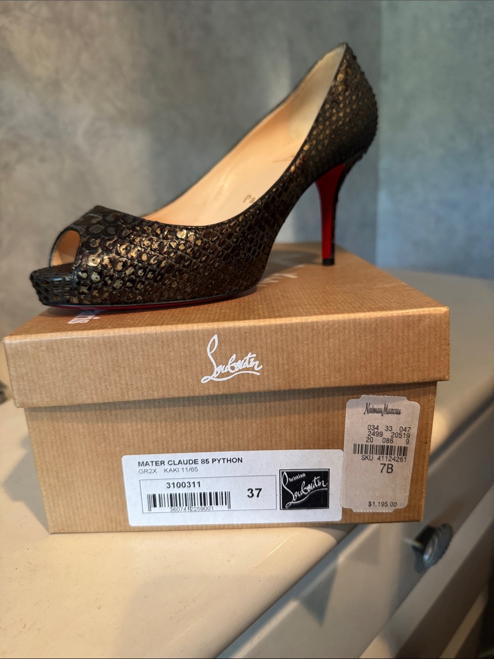 Christian Louboutin mater Claude Python Peep-Toe